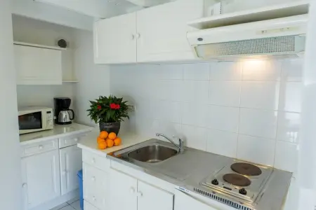 Le Trio, Gîte chic à Plouguin en France avec piscine privée - Photo 15