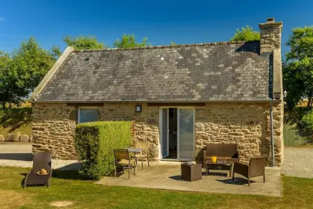 Le Trio, Gîte chic à Plouguin en France avec piscine privée - Photo 18