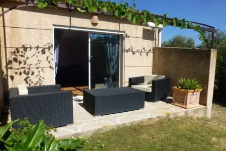 Villa confortable à Roquemaure avec piscine privatisée - Photo 4