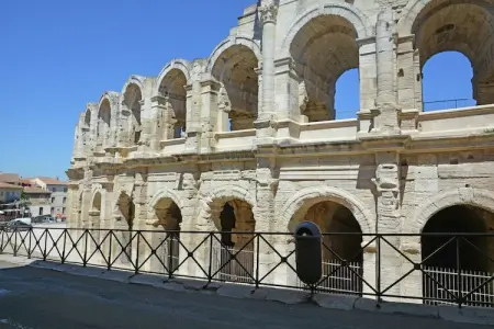 Villa confortable à Roquemaure avec piscine privatisée - Photo 33
