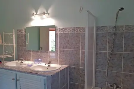 L'Oliveraie, Villa moderne avec piscine privée à Saint-Laurent-de-Carnols - Photo 17