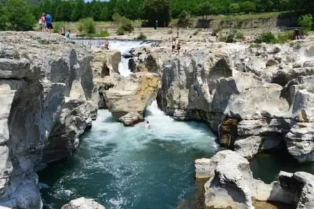 L'Oliveraie, Villa moderne avec piscine privée à Saint-Laurent-de-Carnols - Photo 30