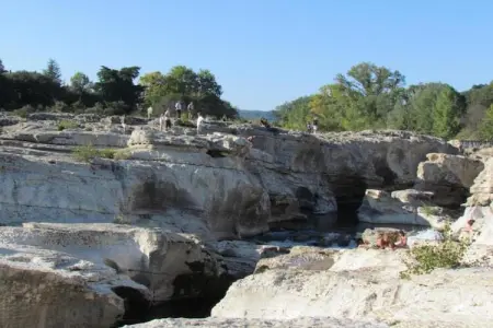 L'Oliveraie, Villa moderne avec piscine privée à Saint-Laurent-de-Carnols - Photo 32