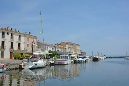Au bord de l'eau, Villa moderne proche mer, balcon et terrasse à Aigues Mortes - Photo 36