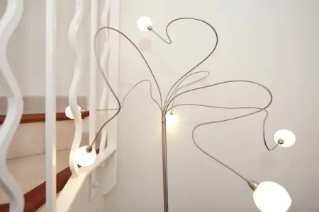 Au bord de l'eau, Villa moderne proche mer, balcon et terrasse à Aigues Mortes - Photo 40