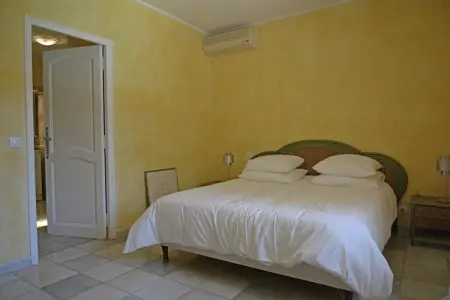 La maison des Écureuils, Paisible villa à Beaucaire au sud de la France, avec piscine - Photo 30