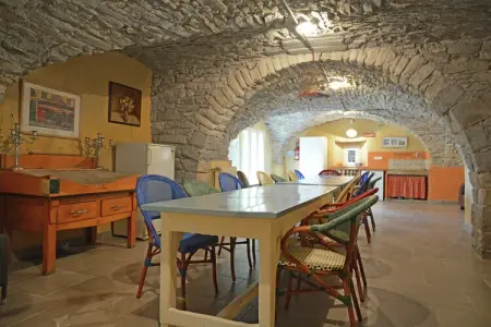 Chez l'antiquaire, Villa confortable avec piscine à Saint-Césaire-de-Gauzignan - Photo 3