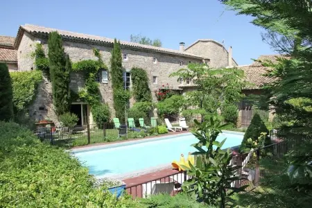 Chez l'antiquaire, Villa confortable avec piscine à Saint-Césaire-de-Gauzignan - Photo 6