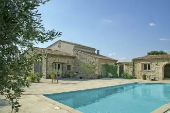 Villa à Montfrin,Maison de vacances - MONTFRIN FR-30490-02 N°517825