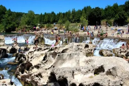 Spacieuse maison de vacances avec piscine à Courry - Photo 29