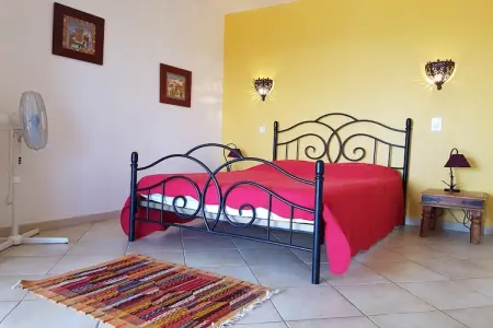 Courry, Paisible villa avec piscine privée à Courry - Photo 2