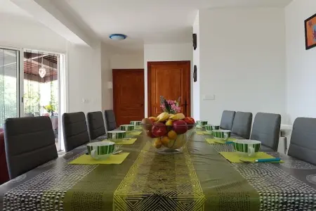 Courry, Paisible villa avec piscine privée à Courry - Photo 3