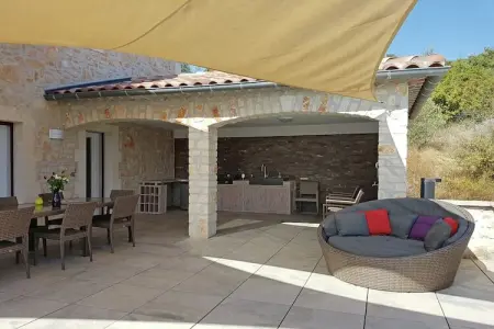 Villa 4 vents D, Eole - Villa confortable et spacieuse avec piscine, large espace terrasse a vivre et cuisine ouverte - Photo 1