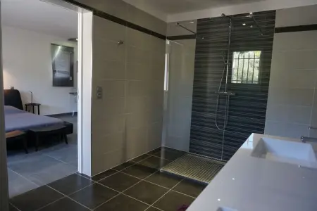 Villa 4 vents D, Eole - Villa confortable et spacieuse avec piscine, large espace terrasse a vivre et cuisine ouverte - Photo 16