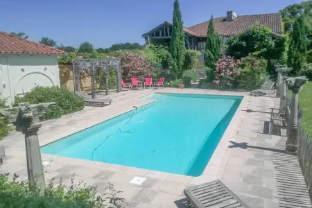 Villa Le Houga, Belle ferme avec piscine privée à Toujouse en France - Photo 1