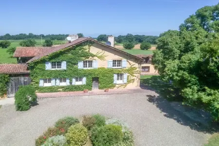 Villa Le Houga, Belle ferme avec piscine privée à Toujouse en France - Photo 3