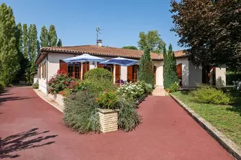 Villa in Pineuilh,Villa Pineuilh près de Dordogne FR-33220-14 N°532352