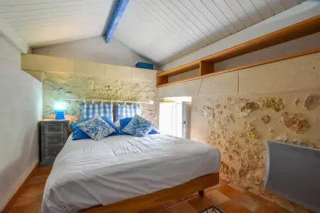 Le Pigeonnier, Beau pigeonnier rénové avec piscine, vignoble de l'Entre-deux-Mers. - Photo 2