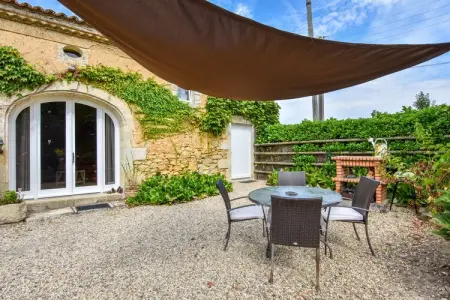 Le Passe Temps, Maison en pierre avec piscine et jacuzzi, entre-deux-mers. - Photo 2