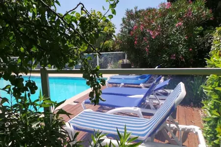 Le Passe Temps, Maison en pierre avec piscine et jacuzzi, entre-deux-mers. - Photo 4