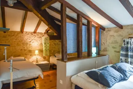 Le Passe Temps, Maison en pierre avec piscine et jacuzzi, entre-deux-mers. - Photo 12