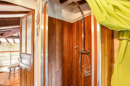 Le Passe Temps, Maison en pierre avec piscine et jacuzzi, entre-deux-mers. - Photo 16