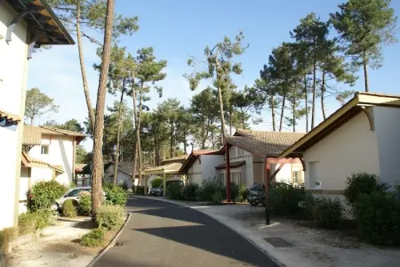 Les Greens du Bassin 5, Maison de vacances mitoyenne dans un environnement verdoyant - Photo 9