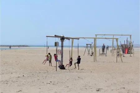 Domaine résidentiel de Plein Air La Pinède 1, Gîte confort avec terrasse dans une zone boisée près d'Agde - Photo 16