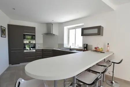 Maison Piscine Village Vue Imprenable, Villa de luxe à Montouliers avec piscine privée - Photo 3