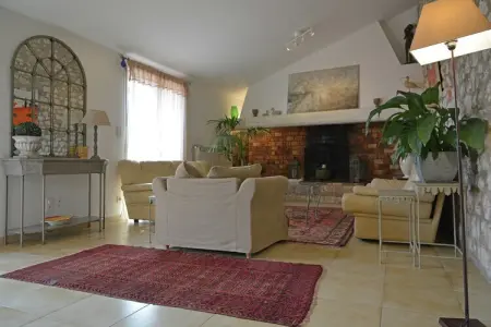 Domaine de Lavit, Villa traditionnelle avec jardin privé à Viols-en-Laval - Photo 4