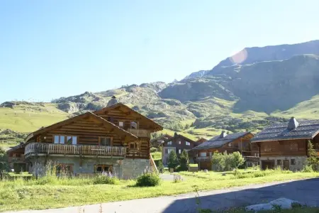 Les Chalets de l'Altiport 3, Chalet luxueux avec cheminée dans la région de l'Alpe d'Huez - Photo 12