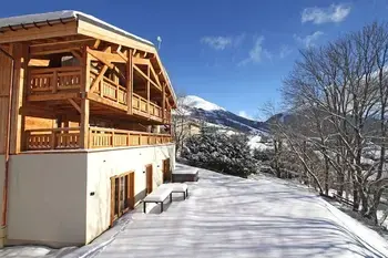 Chalet à Huez,Nuance de Bleu FR-38750-31 N°689316