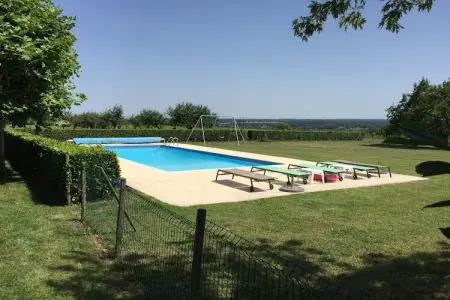 La Bergerie les Drageonnières, Maison de vacances avec piscine à Montrichard, en France - Photo 1
