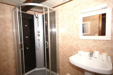 Gite du Pradal, Maison de vacances avec terrasse à Villeneuve-d'Allier - Photo 10