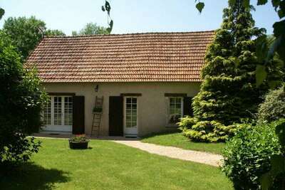 Maison de vacances - SAINT-AY, House 6 persons in Saint Ay FR-45130-02