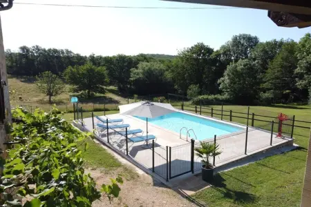 Maison de vacances Rueyres, Charmante maison de vacances à Rueyres avec piscine - Photo 14