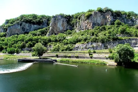Maison avec piscine chauffée, Maison de vacances moderne avec piscine privée à Loubressac - Photo 16