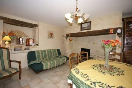 Maison de vacances Uzech, Maison de vacances spacieuse avec piscine privée à Uzech - Photo 2