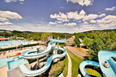 Tournesol, Bungalow ensoleillé avec piscine privée à Nadaillac-de-Rouge - Photo 4