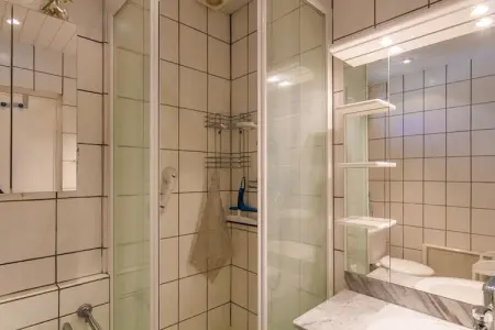 Tournesol, Bungalow ensoleillé avec piscine privée à Nadaillac-de-Rouge - Photo 13