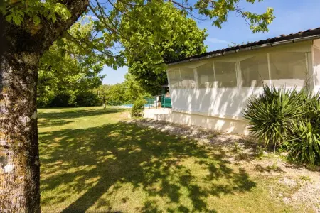 Tournesol, Bungalow ensoleillé avec piscine privée à Nadaillac-de-Rouge - Photo 21
