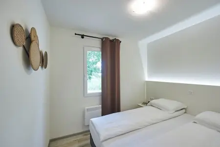 Villages de Cigales 4, Joli bungalow avec terrasse sur une colline en Dordogne. - Photo 10