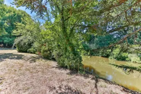 Villages de Cigales 4, Joli bungalow avec terrasse sur une colline en Dordogne. - Photo 25