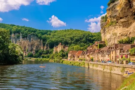 Villages de Cigales 4, Joli bungalow avec terrasse sur une colline en Dordogne. - Photo 30