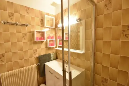 Rayon Vert, Belle maison de vacances à Saint-Germain-sur-Ay avec jardin - Photo 18