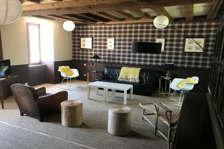 La Juquaise, Maison de vacances à Saint-Laurent-des-Mortiers avec jardin - Photo 1