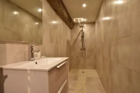 La Juquaise, Maison de vacances à Saint-Laurent-des-Mortiers avec jardin - Photo 14