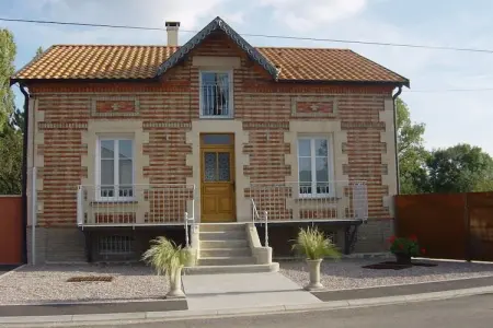 Maison de vacances - HORVILLE-EN-ORNOIS, Maison de caractère, Gondrecourt-le-Château, piscine/jacuzzi - Photo 10