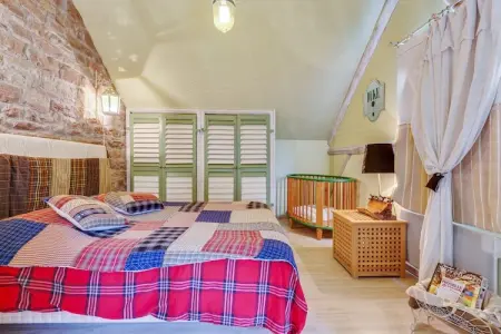 NOISETTE - beneden, Elegant pied à terre en Lorraine, 20min du Parc Naturel des Vosges - Photo 1