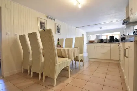 Vue de Pannecière, Ravissante maison de vacances à Chaumard avec piscine privée - Photo 2